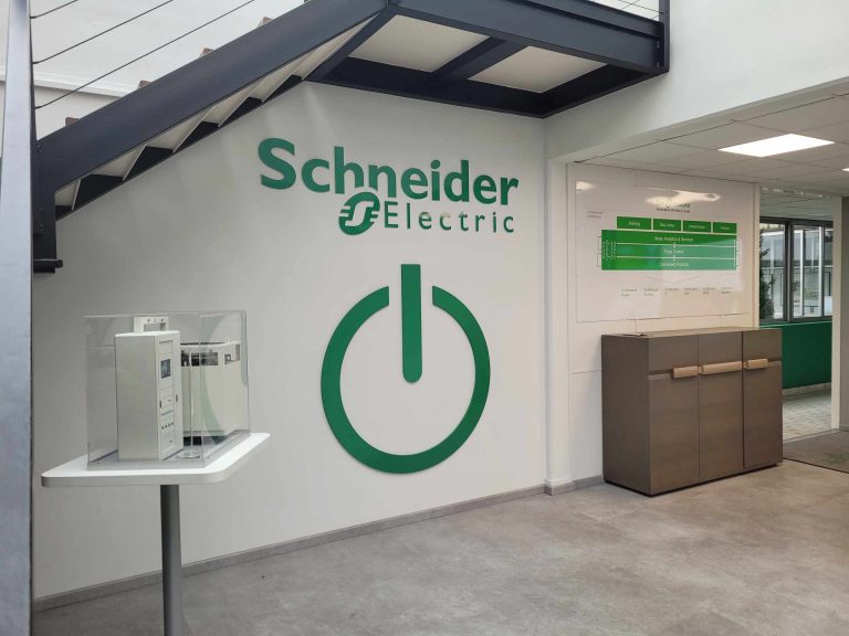 L’accompagnement d’AGESTRA au risque chimique :  témoignage de l’entreprise Schneider Electric